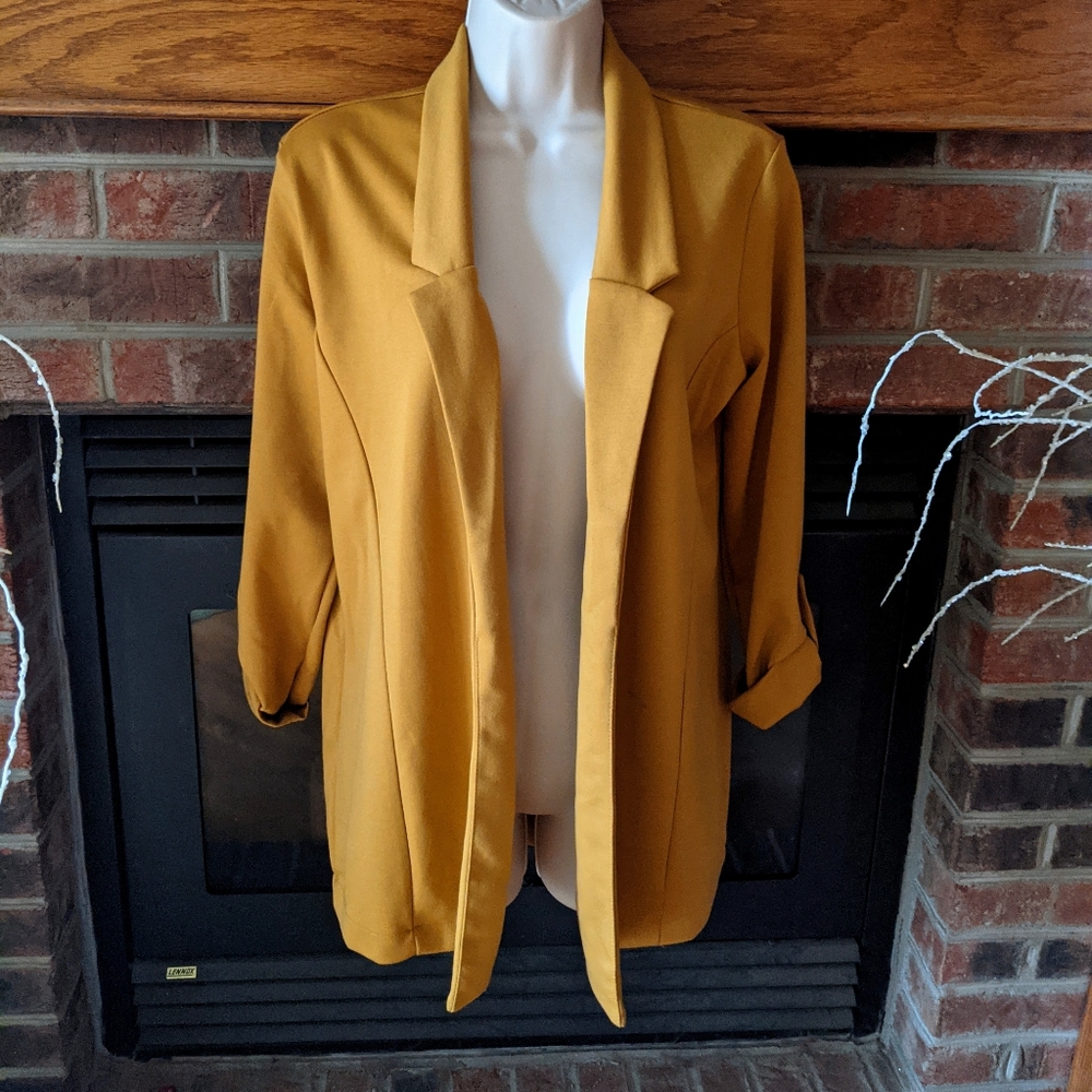 Massini brand 3/4 sleeve super soft blazer size medium